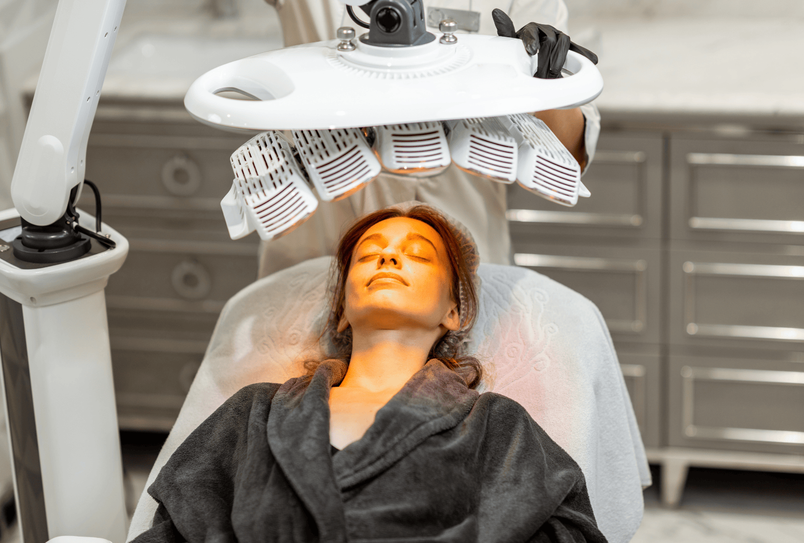 LED PHOTOTHERAPY (2)