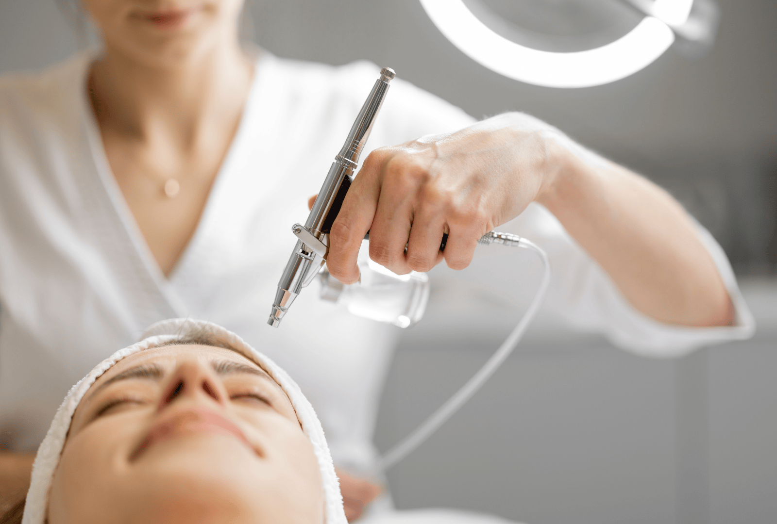 OXYGEN FACIAL TREATMENT